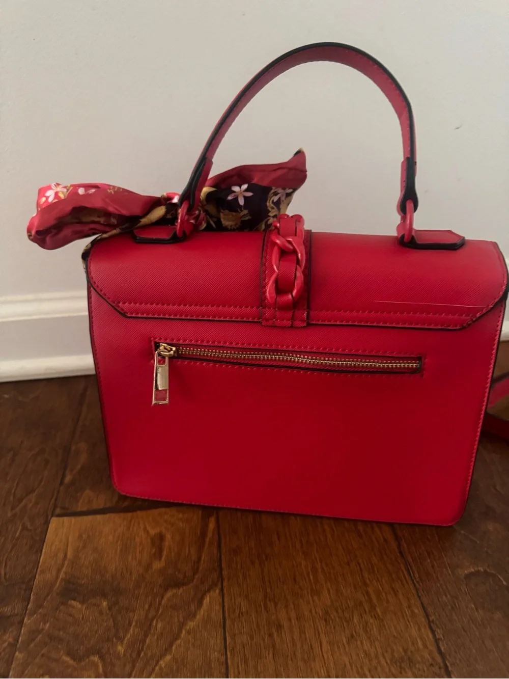 Aldo 10 structured